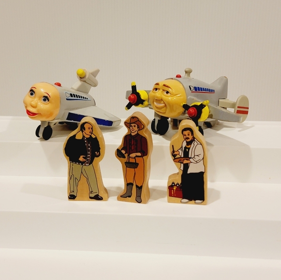 Jay Jay the Jet Plane O ' Malley Family and Plane Wooden Character Set - Picture 5 of 10